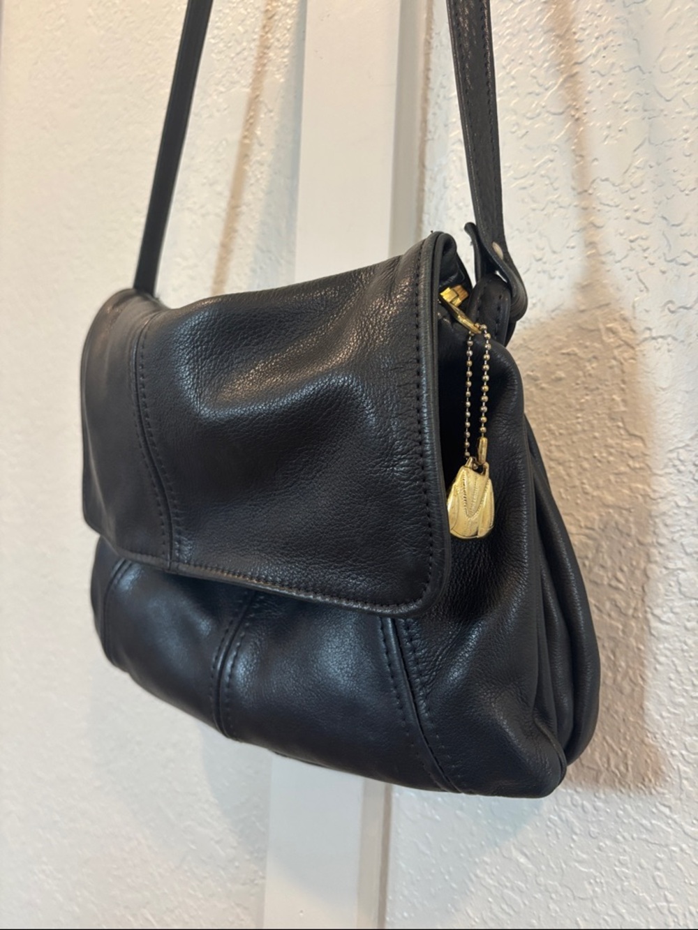 Victoria Leather Co • Crossbody